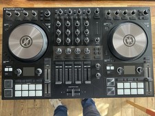 Native Instruments Traktor Kontrol S4 MK3