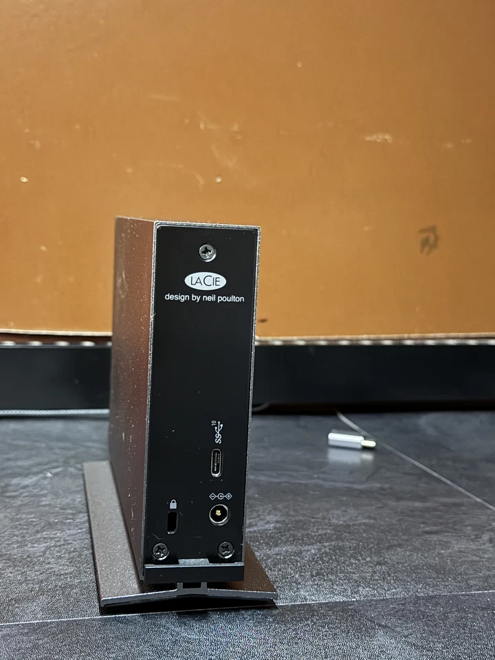 Lacie 10TB D2 Professional USB-C External Hard Drive. Warranty until 10 May 2030 - Image 4 of 4