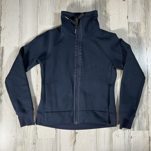 Lululemon Athletica Women's Activewear 