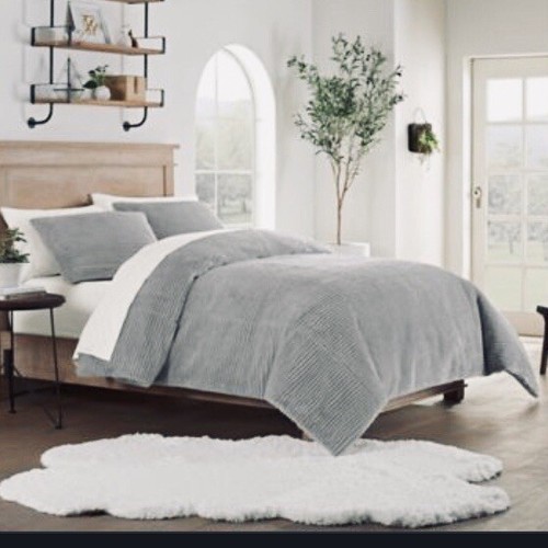 New UGG LANA Faux Fur KING Duvet No 