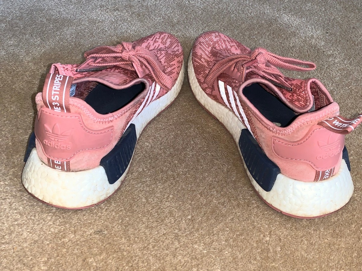 adidas gazelle silver green womens ADIDAS NMD SAKURA PINK  parellelfashion