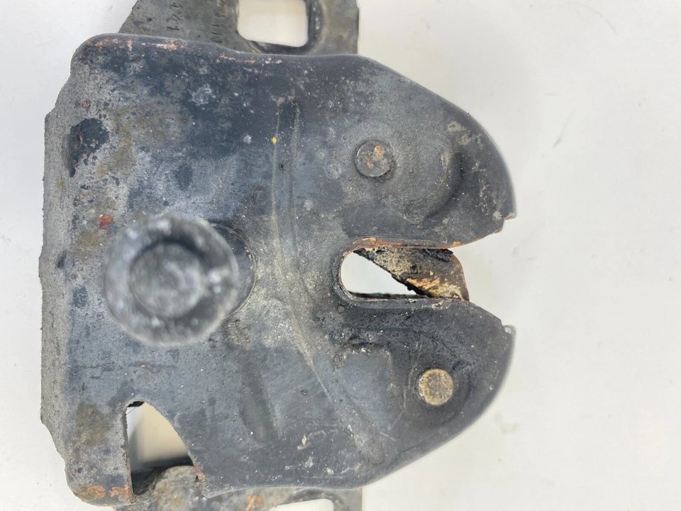 2001-2010 Chrysler PT Cruiser Front Hood Lock Latch Release Actuator Assy OEM - Image 4 of 4