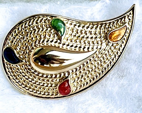 Avon PAISLEY COLORS Set Pin Ohrringe durchbohrt VINTAGE 1986 aus altem Lagerbestand goldfarbener Cabochon - Bild 12 von 12