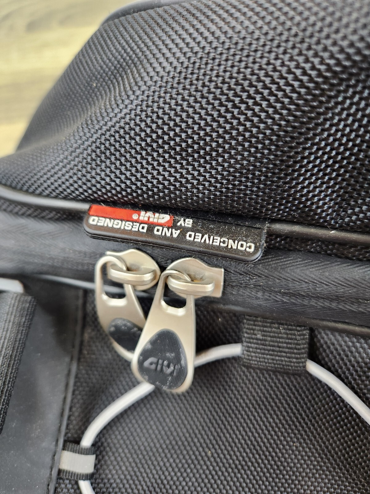 Givi Motorcycle Tank Bag Silver Bag Hi Performance Luggage Motoplanetary Black