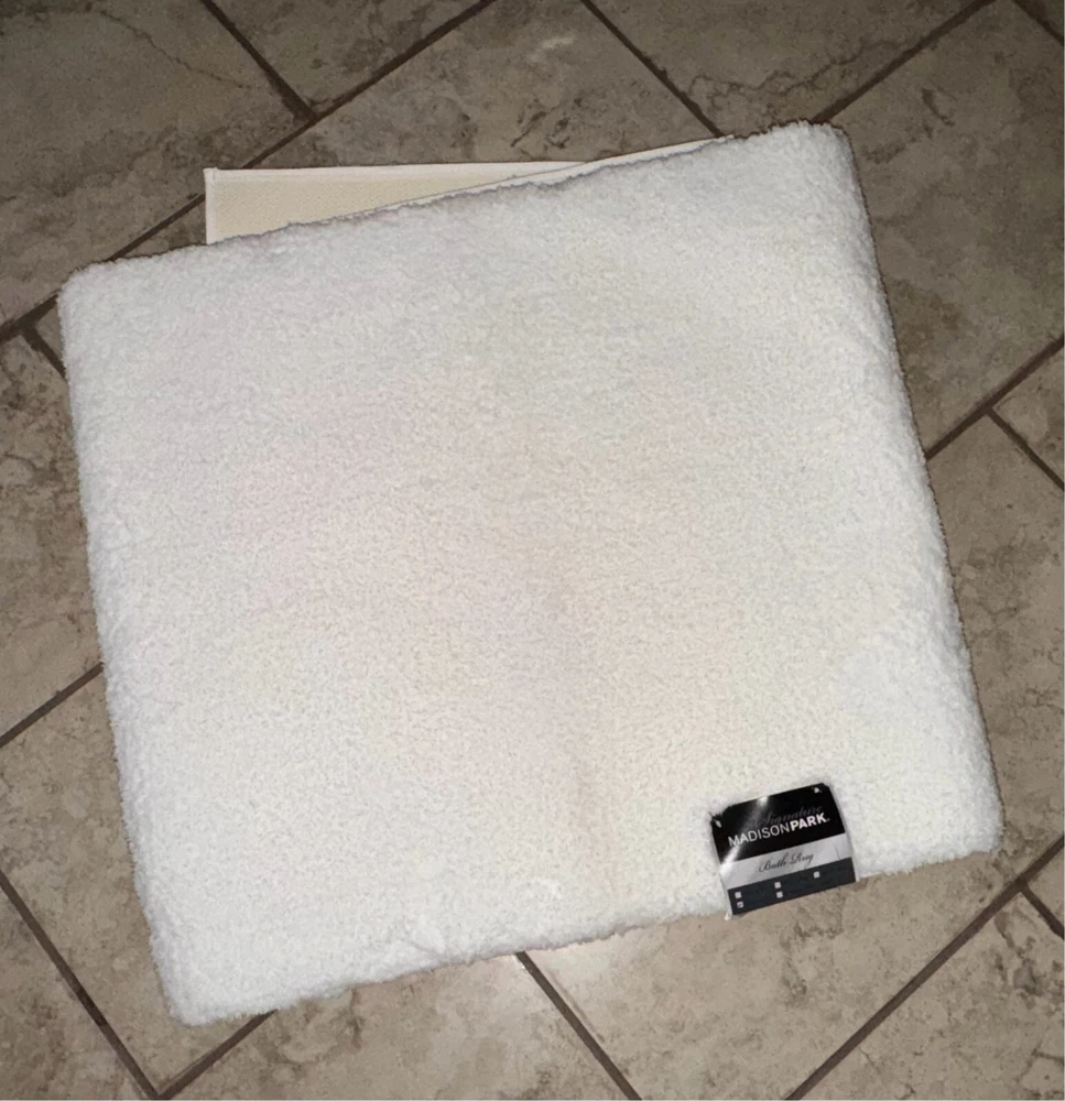 Madison Park Plush Marshmallow Bath Rug White 24x72 Ultra Absorbent Madison Park Plush Marshmallow Bath Rug White 24x72 Ultra Absorbent