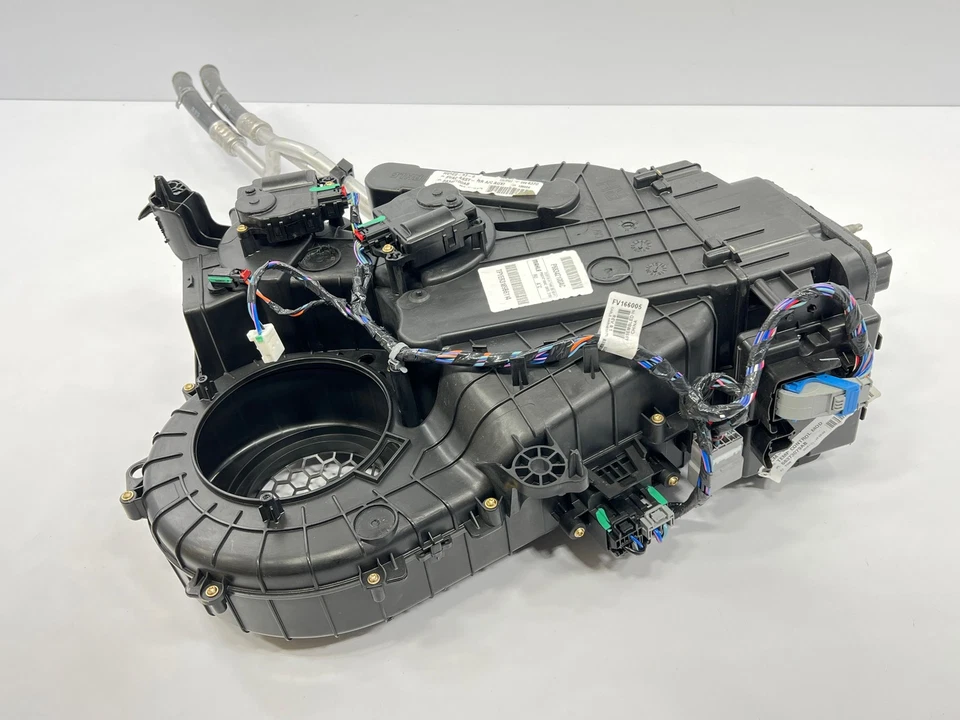 Chrysler Pacifica 2020 carcasa térmica trasera 68342100ac 68313473aa Foto 4 de 4