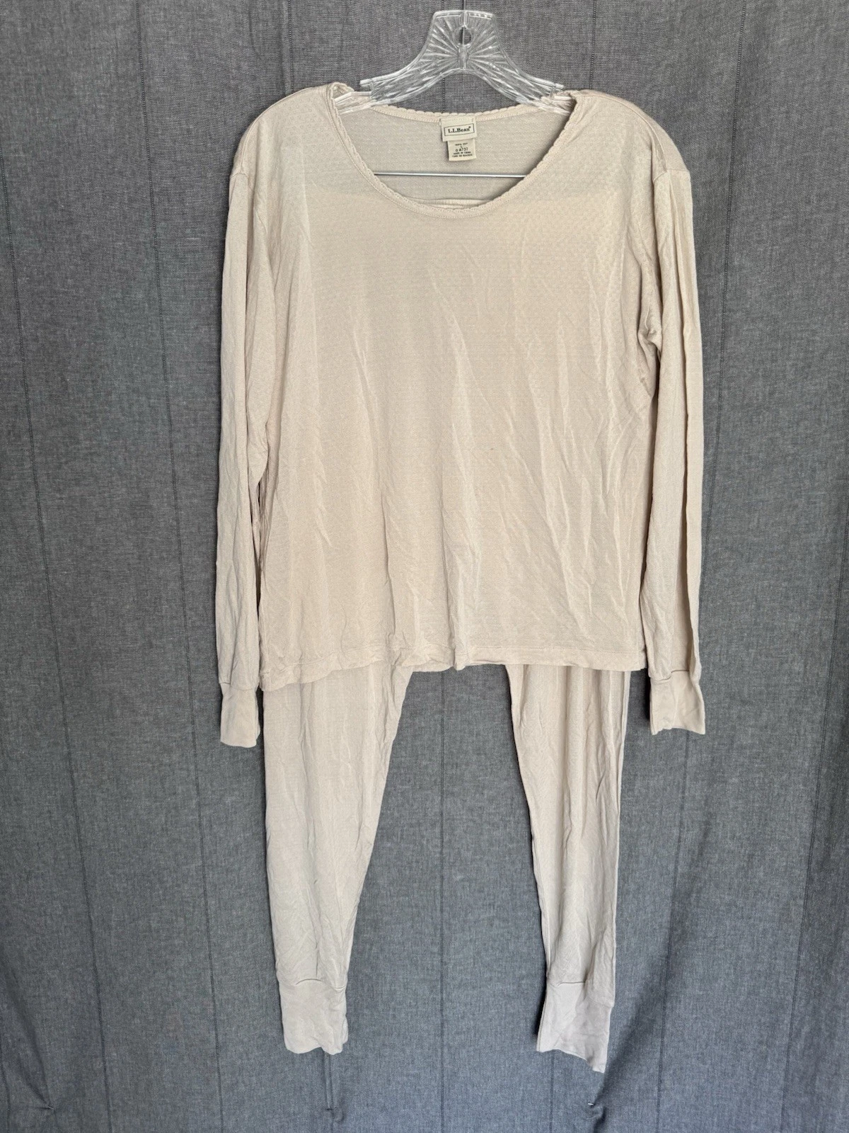 L. L. Bean Large Base Layer Top Pants Set Long Johns 100% Silk Lightweight
Opens in a new window or 