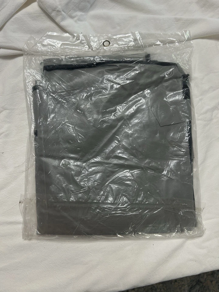 HEAVY DUTY WATERPROOF SHOPPING CART "LINER" WITH HOODED TOP. - Image 2 of 2