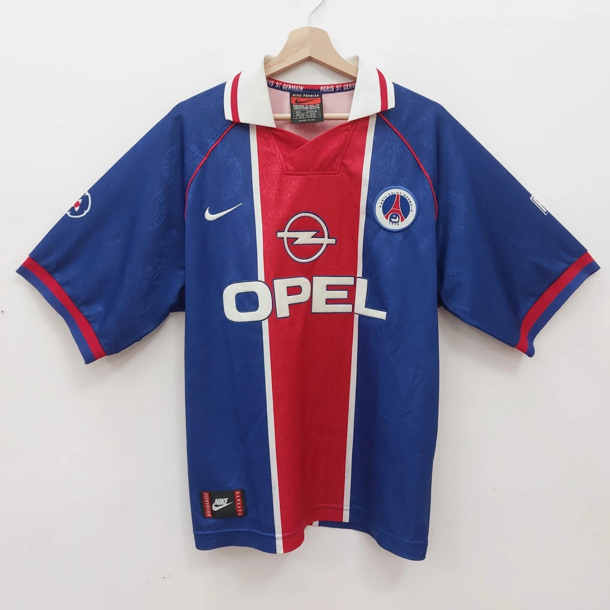 Catalogue Officiel PSG Boutique - Saison 1997/98