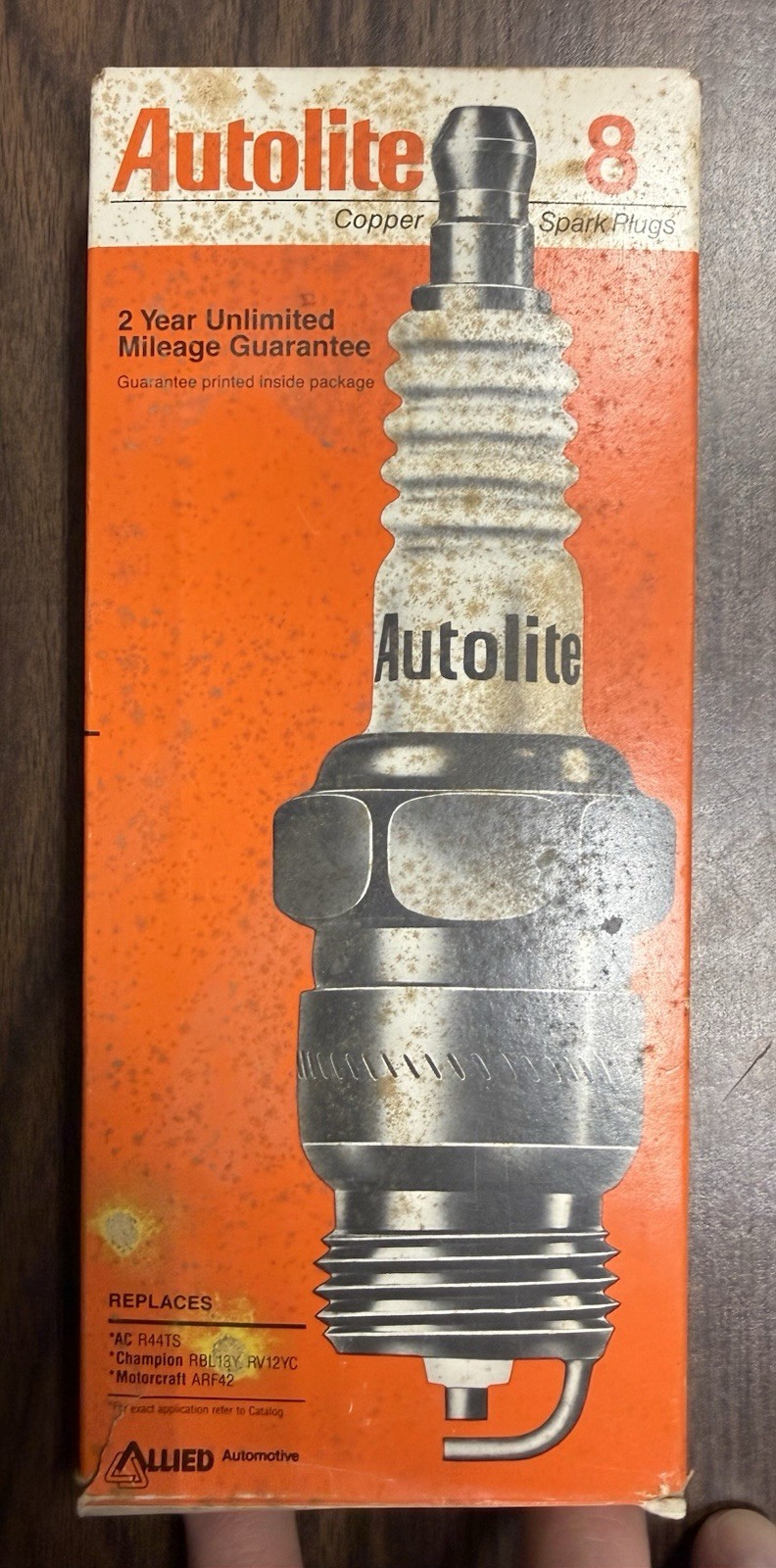 AUTOLITE Spark Plug-Copper Core 25 Resistor - 8 Spark Plugs in Pack - NEW IN BOX