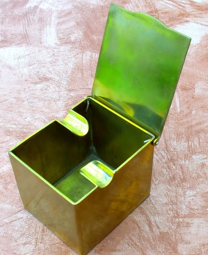 Olivetti-Schreibmaschine Werbeaschenbecher , 50x60x50 mm, Messing, - Afbeelding 2 van 5