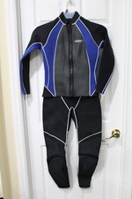 Galyan's G-Force Super Stretch Neoprene Wet Suit Youth Large, 2 piece