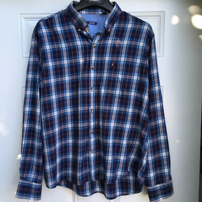 IZOD Shirt Men's XL Long Sleeve Button Down Blue Plaid Easy Care Pink Logo