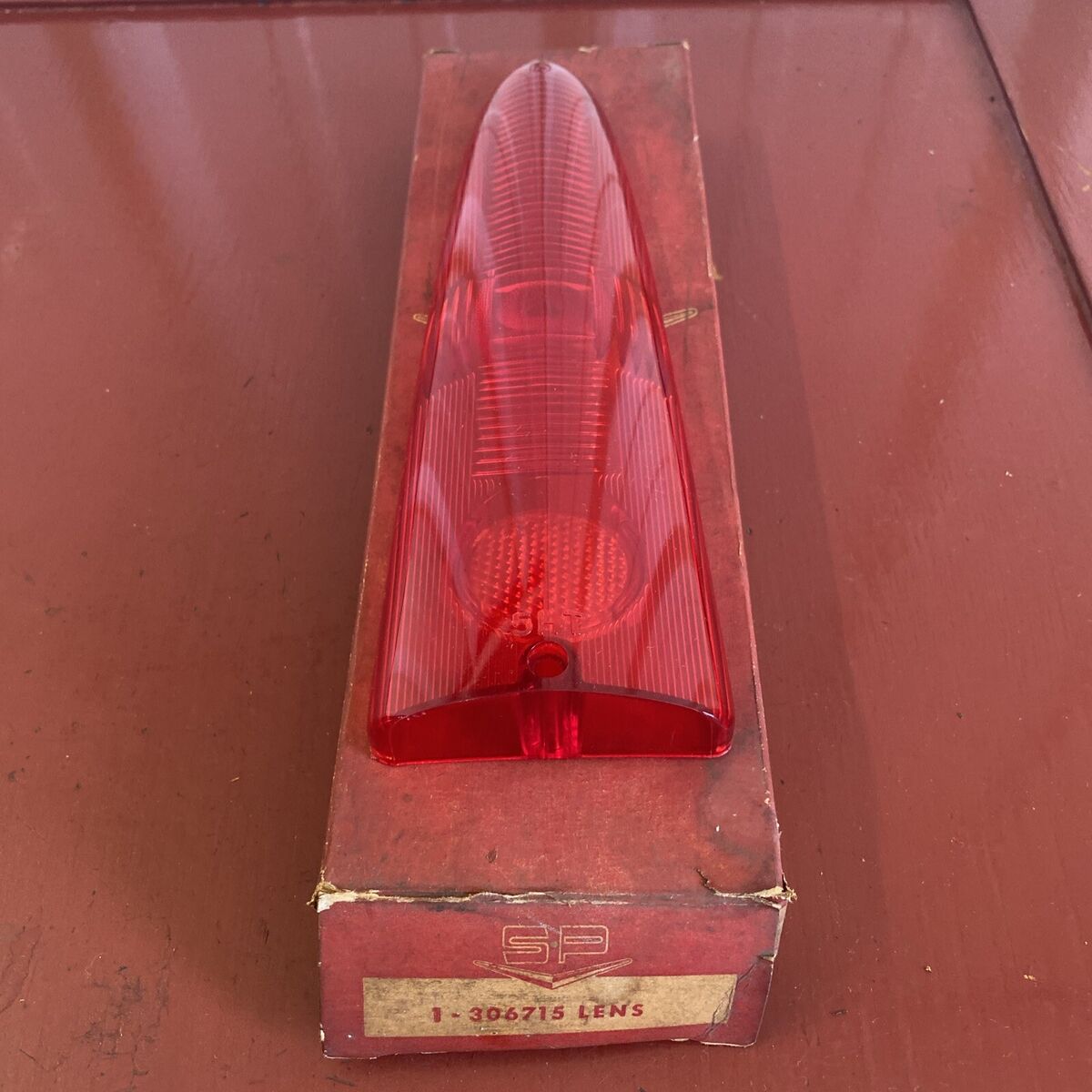 1954 1955 Studebaker Sedan Wagons NOS Tail Light Lens 306715 1954 1955 Studebaker Sedan Wagons NOS Tail Light Lens 306715