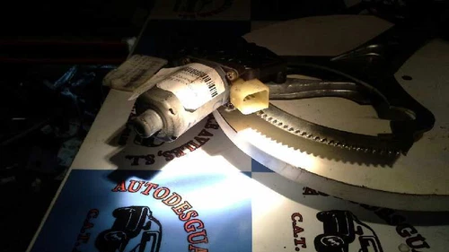 8344060E01000 Left Front Window Regulator for SUZUKI SWIFT BERLINA (RS/MZ 558105 - Picture 3 of 14