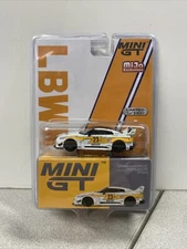 Mini GT Nissan LB-Silhouette Works GT 35GT-RR Ver.1 LB Racing MGT00528 1/64