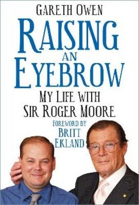 Gareth Owen Raising an Eyebrow (Hardback)