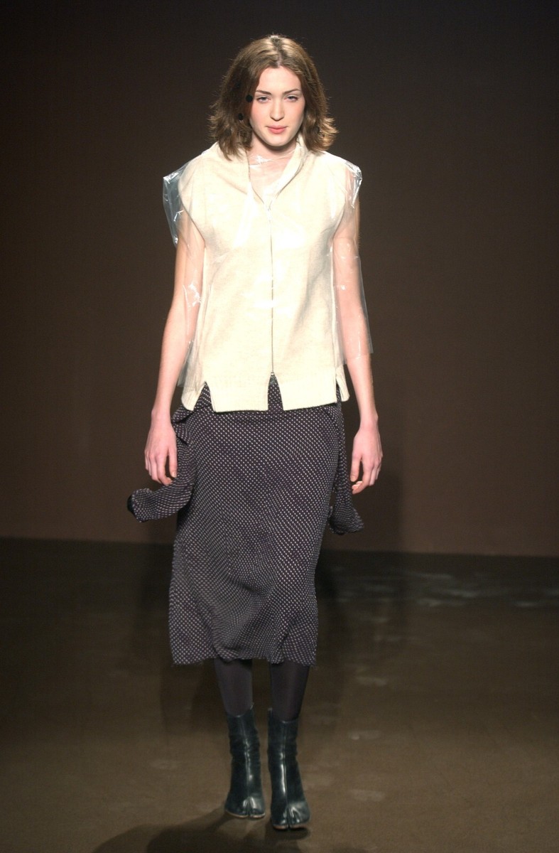 Maison Martin Margiela Fall 2002 Navy Polka Dot Inside Out Maison Martin Margiela Fall 2002 Navy Polka Dot Inside Out