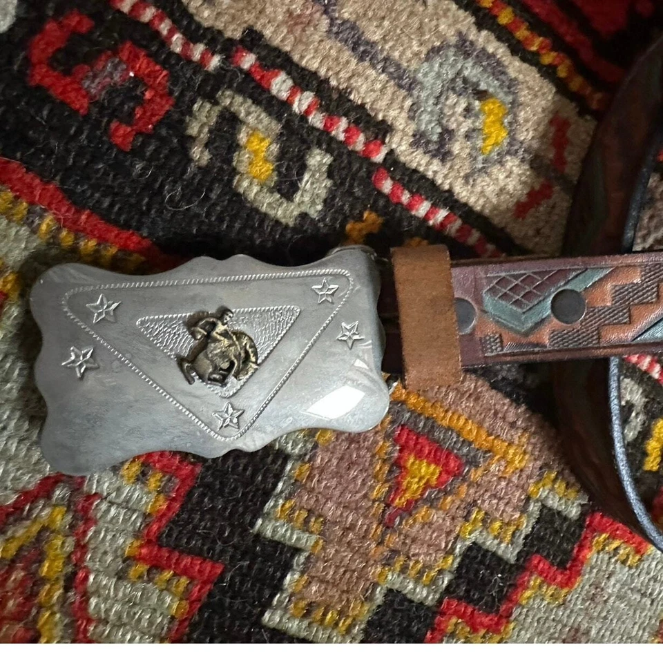 "Cinturón de jinete de caballo vintage hebilla de cinturón nativo occidental vaquero azteca 1"" cuero 24,26" Foto 2 de 4