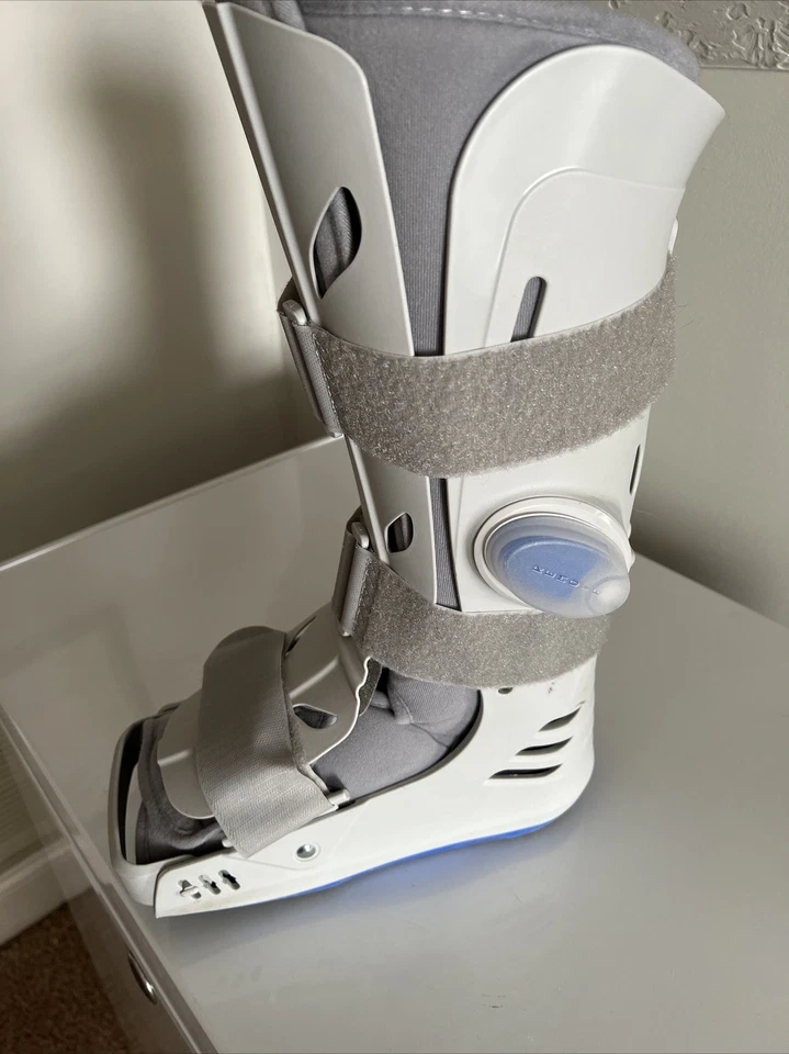 DeRoyal 步行铸医用靴 ( 中号 ) — 第 2/4 张图片