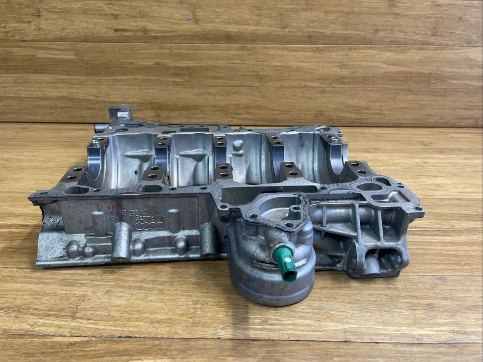 2013-2018 Audi S6 S8 4.0L V8 Engine Crankshaft Housing OEM 85k Miles - Image 3 of 4