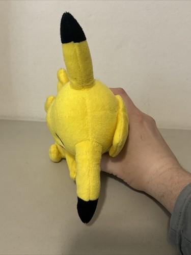 Pikachu Pokemon 9” Plush 2017 Small Soft Toy Tomy Official Plush - Used - Picture 5 of 9