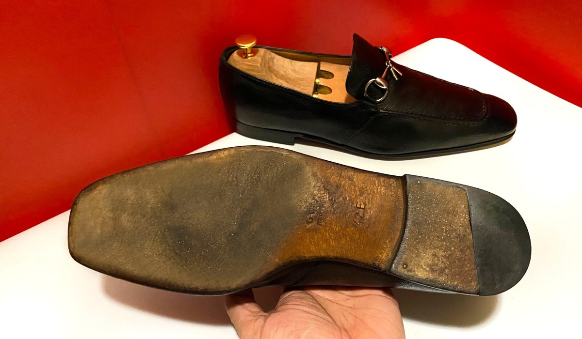 $789.00 !! GUCCI MEN'S BLACK LEATHER HORSE BIT LOAFERS $789.00 !! GUCCI MEN'S BLACK LEATHER HORSE BIT LOAFERS