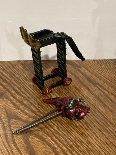 Mega Bloks Dragons Metal Ages - 9813 Ramparts Of Ryousan - *Mostly Complete - Picture 11 of 13