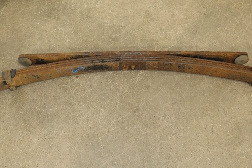 01-10 Chevy GMC 2500HD OEM Rear Leaf Springs Pair Left / Right - Picture 18 of 23