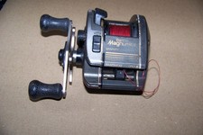 SHIMANO Bantam Magnumlite Graphite Titanium 2000GT-Plus Bait, Shimano