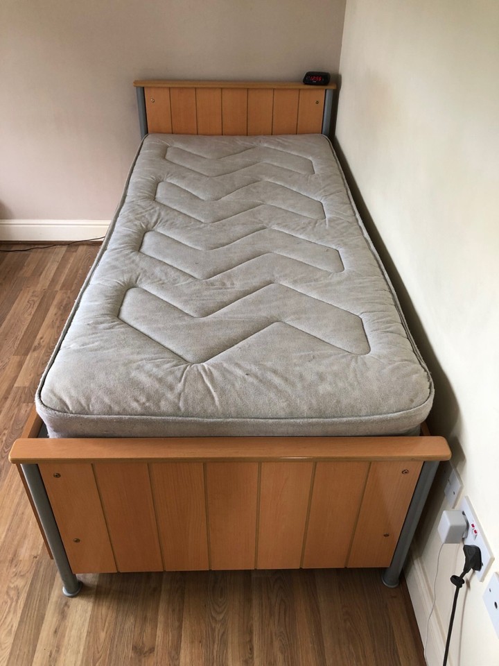 Extending single/king size metal and timber trundle bed frame and