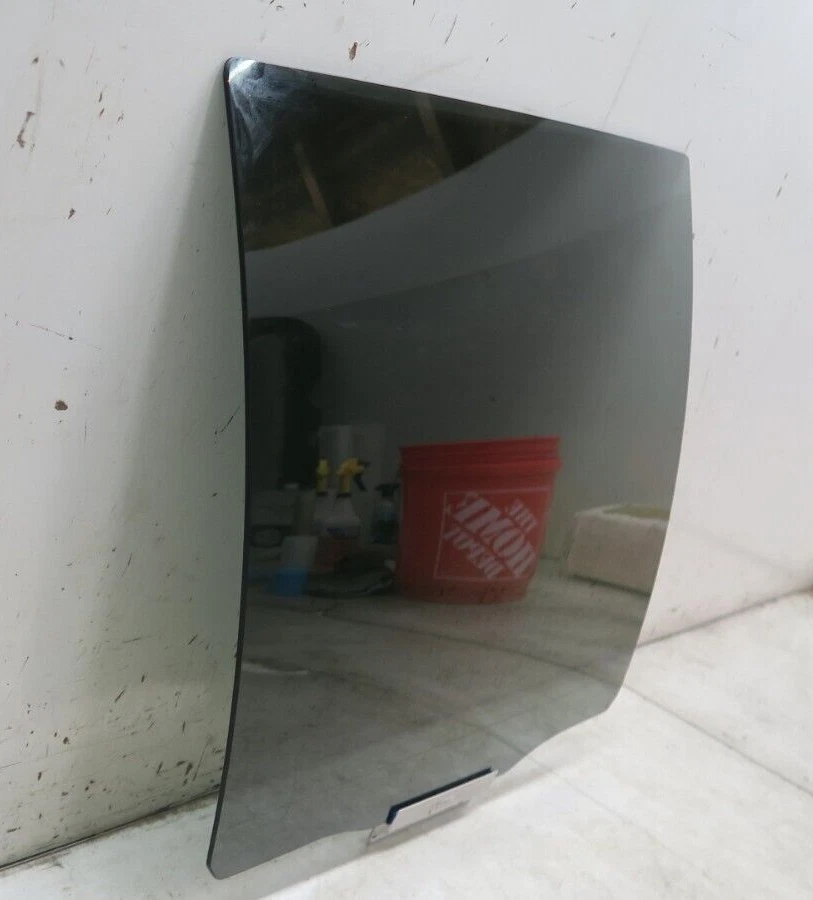 2007-2014 Volvo XC90 OEM Right Rear Door Window Glass Panel - Image 2 of 4