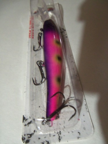1 señuelo Bandit Walleye cabeza púrpura/rosa nuevo en paquete - Imagen 5 de 7