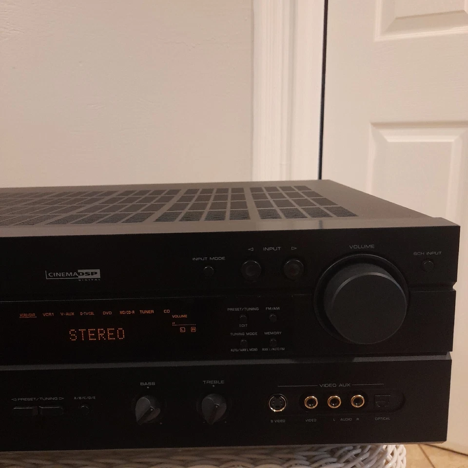 Yamaha RX-V630 Receiver Amplifier Tuner Stereo No Remote - Image 3 of 4