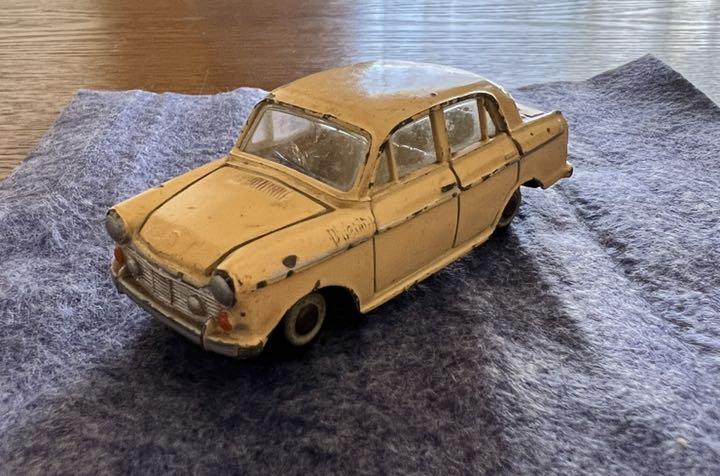 Asahi Toy Model Pet Datsun Bluebird Car Figure Vintage Antique