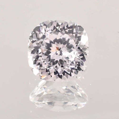 Natural Flawless White Ceylon Sapphire Cushion Cut Loose Gemstone GIT Certified - Picture 2 of 5