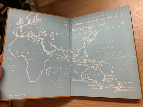 1952 "DENIS COMPTON'S ANNUAL 1952" ILLUSTRATED CRICKET HARDBACK BOOK (P4) - Picture 4 of 20