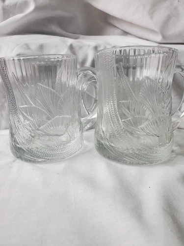 Set Of 4-Vintage French Arcoroc Canterbury Crocus Glass Coffee Mugs