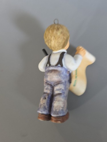 Goebel Berta Hummel "Letter to Santa" Christmas Ornament 935015 Box 1998 - Picture 3 of 4
