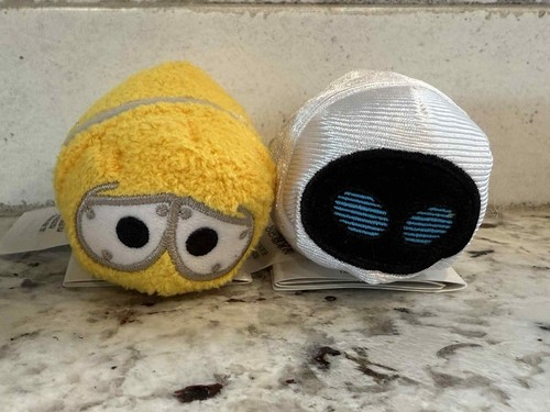 BNWT DISNEY STORE TSUM TSUM PLUSH SET OF 2 WALL-E & EVE