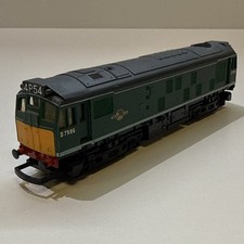 Hornby R072 OO Gauge BR Class 25 Diesel Locomotive No. D7596 – BR Green