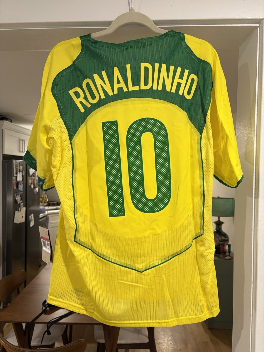 ブラジル代表ユニフォーム Brazil 2004 Reissue 新品未使用 Nike Brazil 2004 Men's Reissue Ronaldinho 10 Jersey SIZE L *NEW