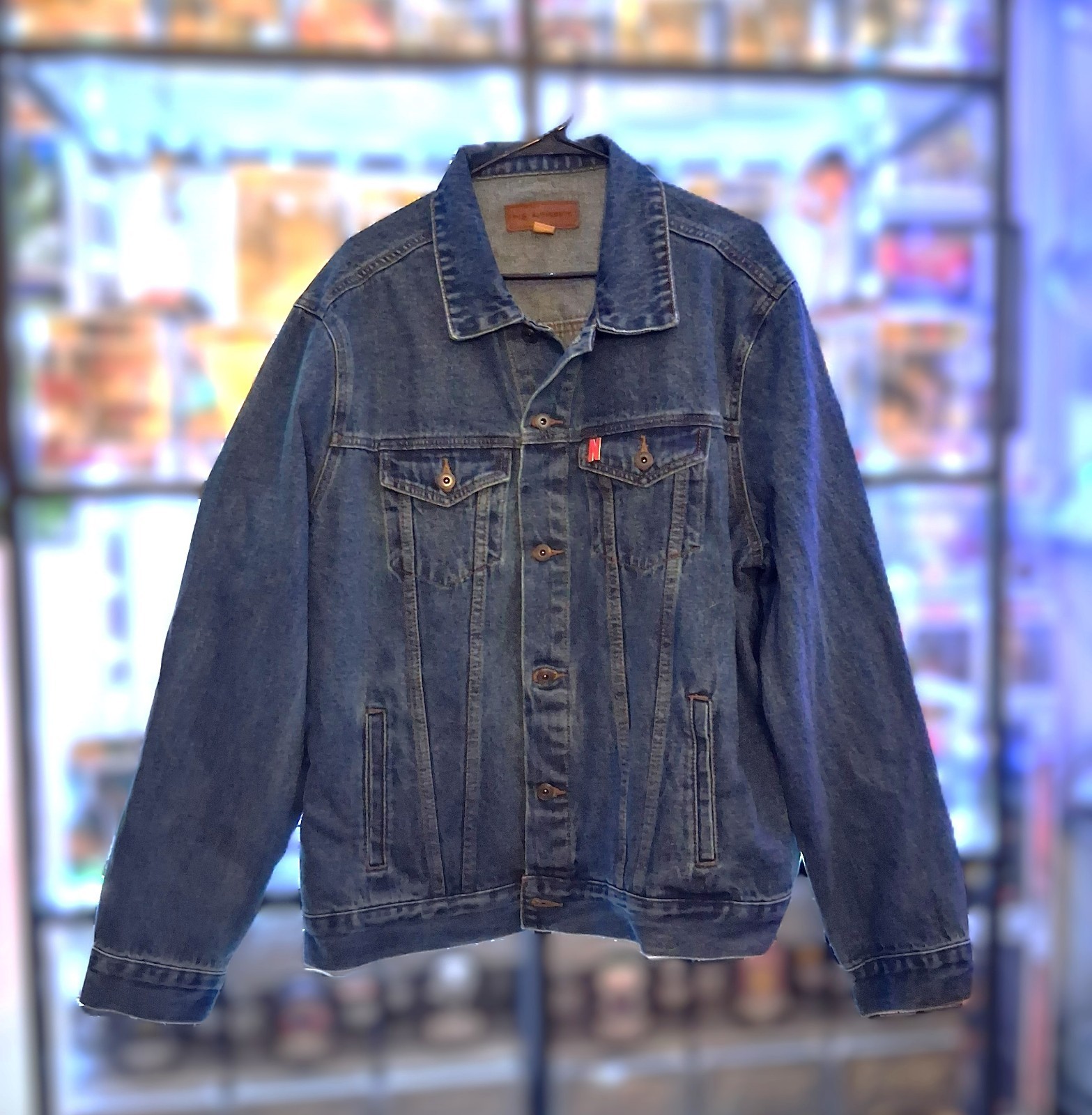 AUTHENTIC Netflix Employee Exclusive STRANGER THINGS Denim Jacket Back Logo XL image 2