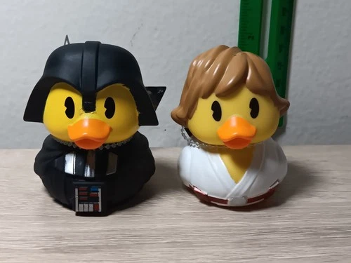 *FREE SHIP* 2.5" DARTH VADER + LUKE SKYWALKER Star Wars Disney Duckalooz