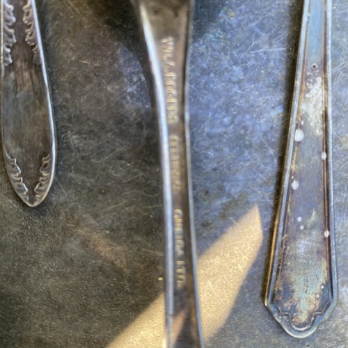 Silver-plate Flatware Assorted Manufacturer’s 5 pcs. Plate Included - Picture 5 of 7