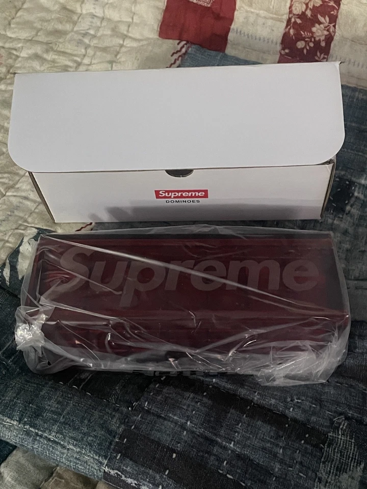Autêntico conjunto de dominó Supreme alumínio vermelho FW22 NOVO NA CAIXA - Imagem 4 de 4