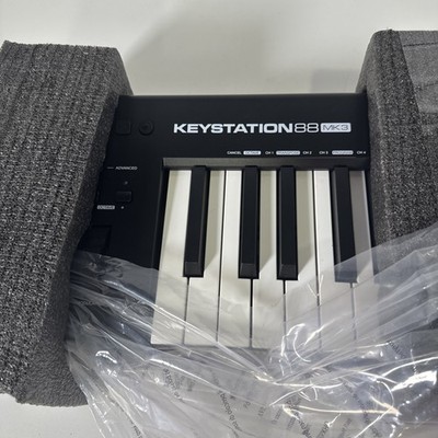 M-Audio Keystation 88 MK3 88-Key Semi-Weighted USB MIDI Keyboard