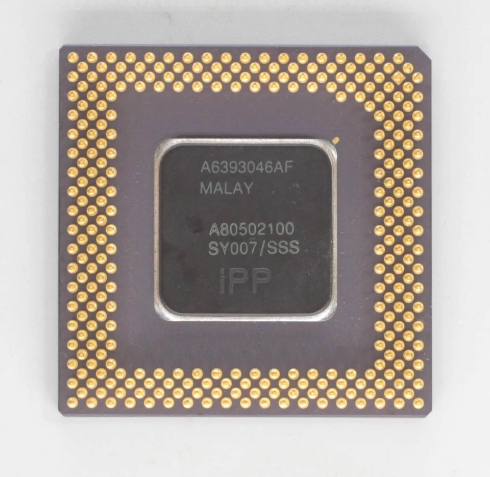 Socket 5 Processor CPU - Intel Pentium 100 - 100MHz - SY007 - TESTED - Image 2 of 2