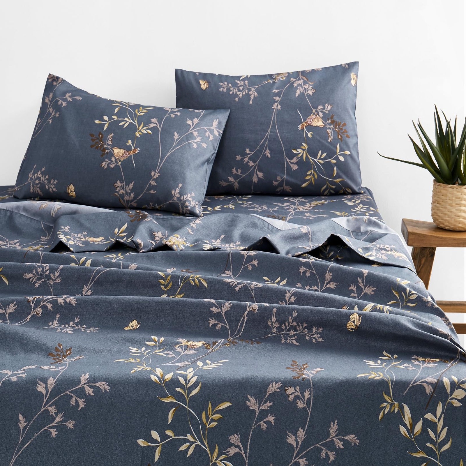 - Floral Bed Sheets, 4-Piece Sheet Set, Vintage Flower Birds Spring Pattered ...-image
