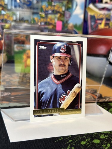1992 Topps Chris James Cleveland Indians #709 - Picture 5 of 6